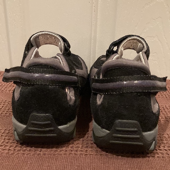 EUC Allrounder by Mephisto Black/Gray Shoes - Picture 3 of 9